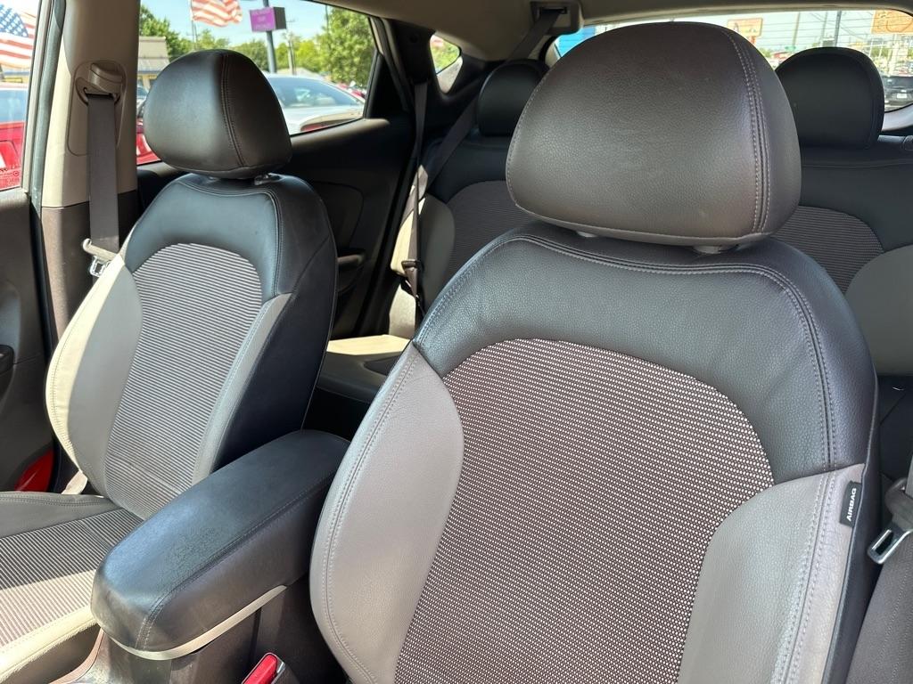 Hyundai Tucson  2011