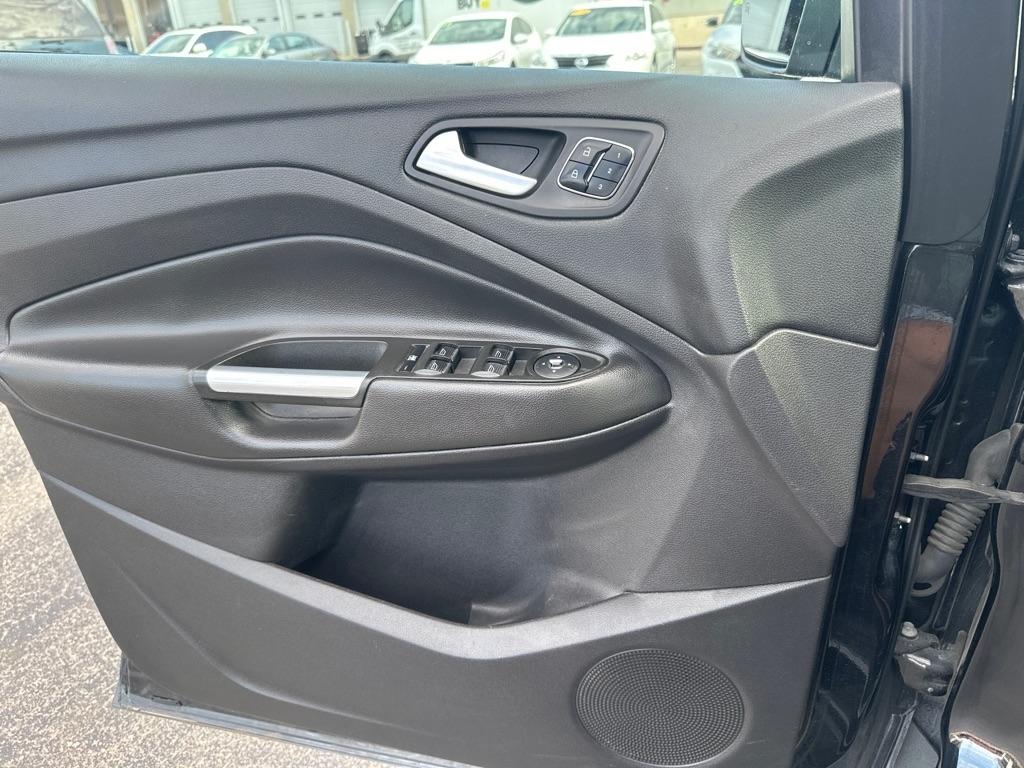 Ford Escape  2014
