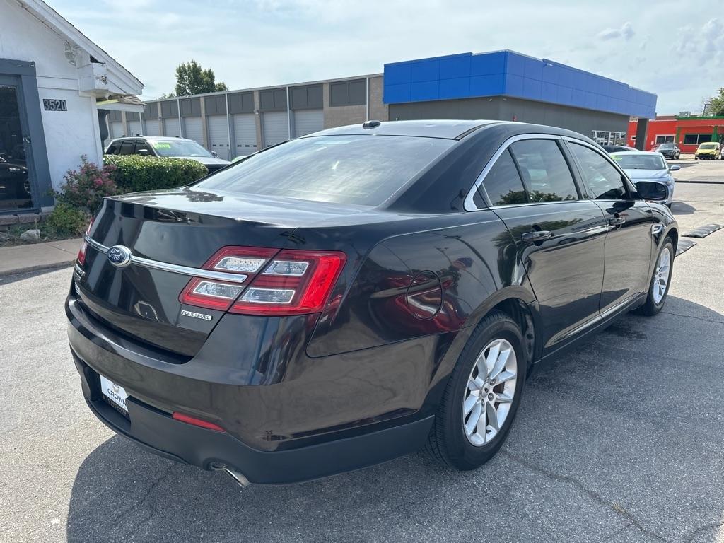 Ford Taurus SE 2014
