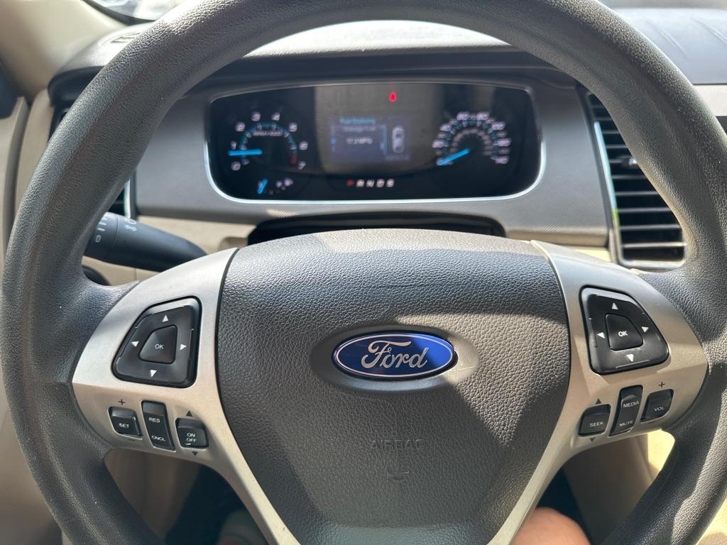 Ford Taurus SE 2014