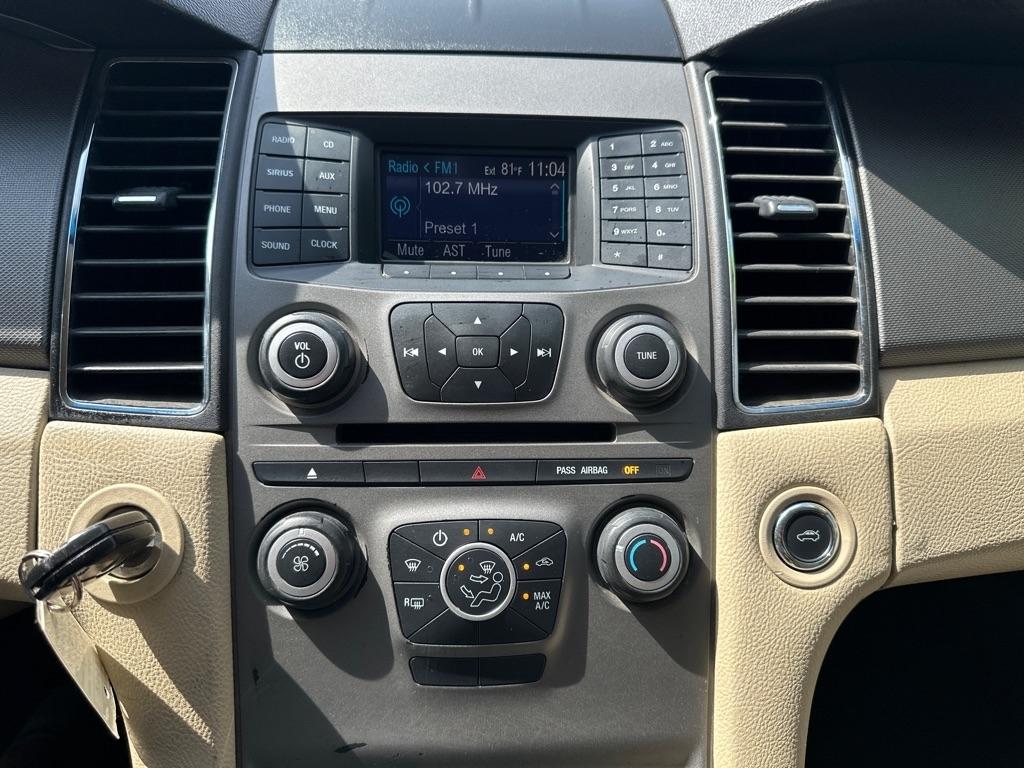 Ford Taurus SE 2014