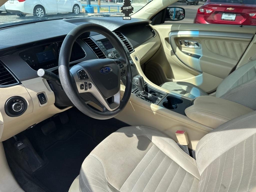Ford Taurus SE 2014