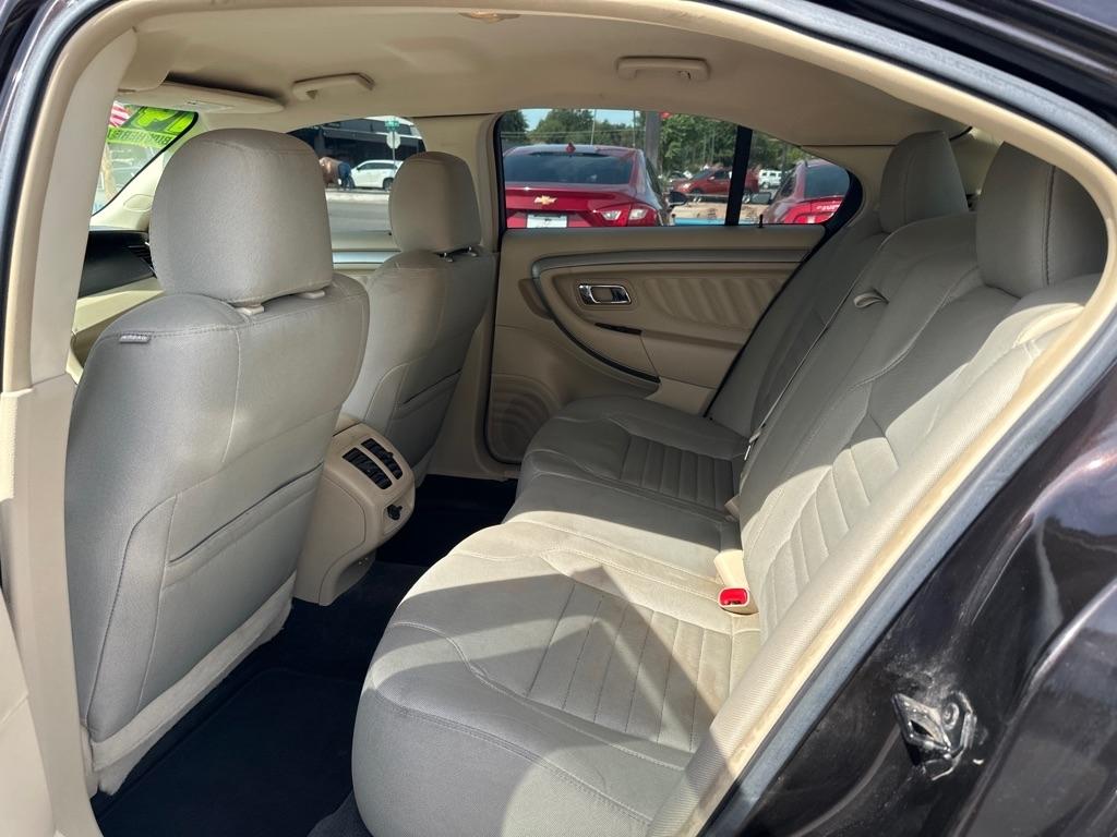 Ford Taurus SE 2014