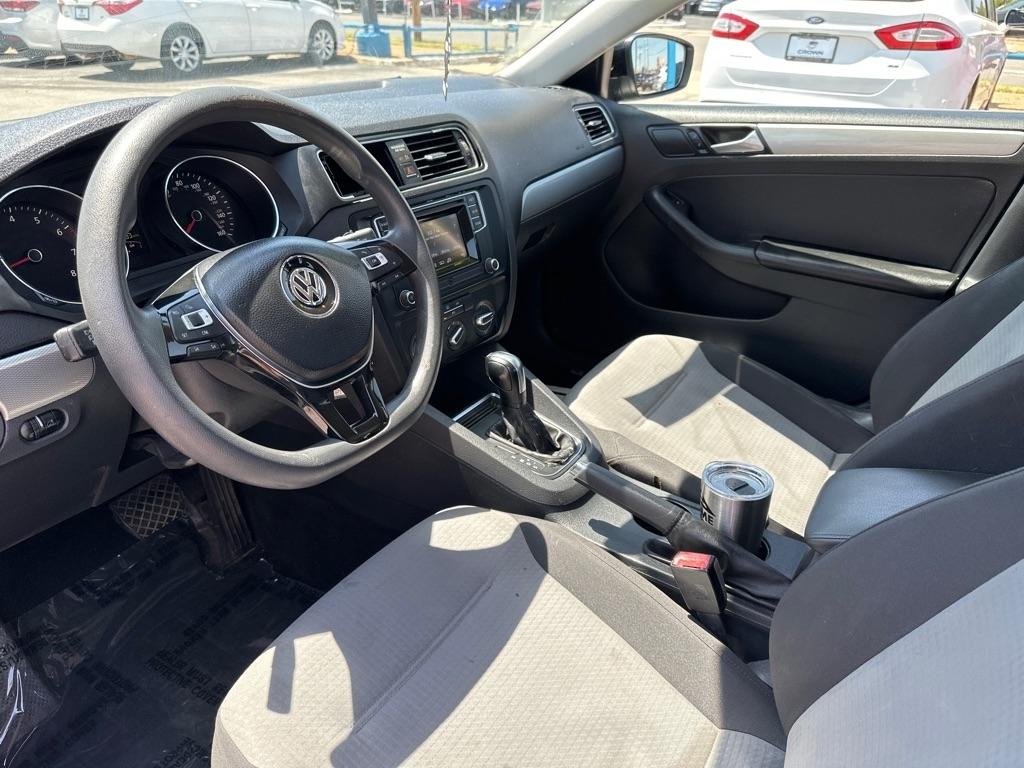 Volkswagen Jetta S 2017
