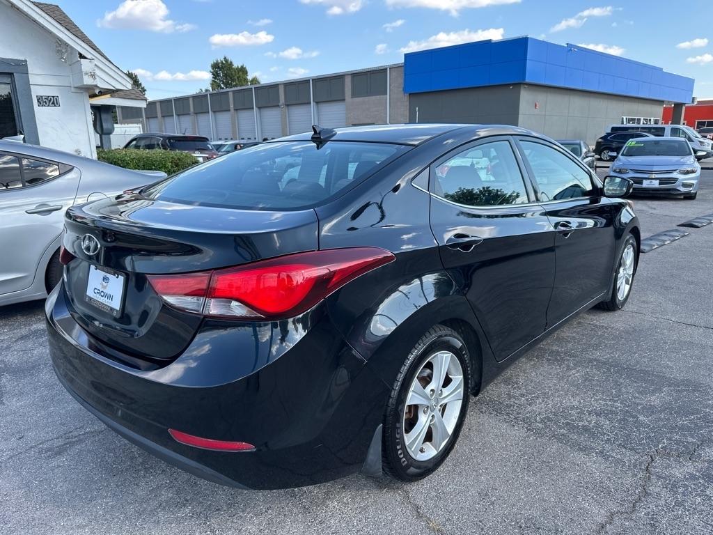 Hyundai Elantra  2016