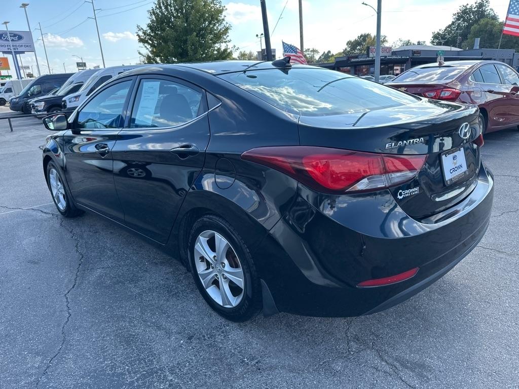 Hyundai Elantra  2016