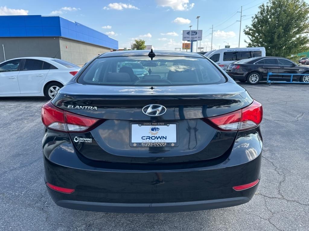 Hyundai Elantra  2016