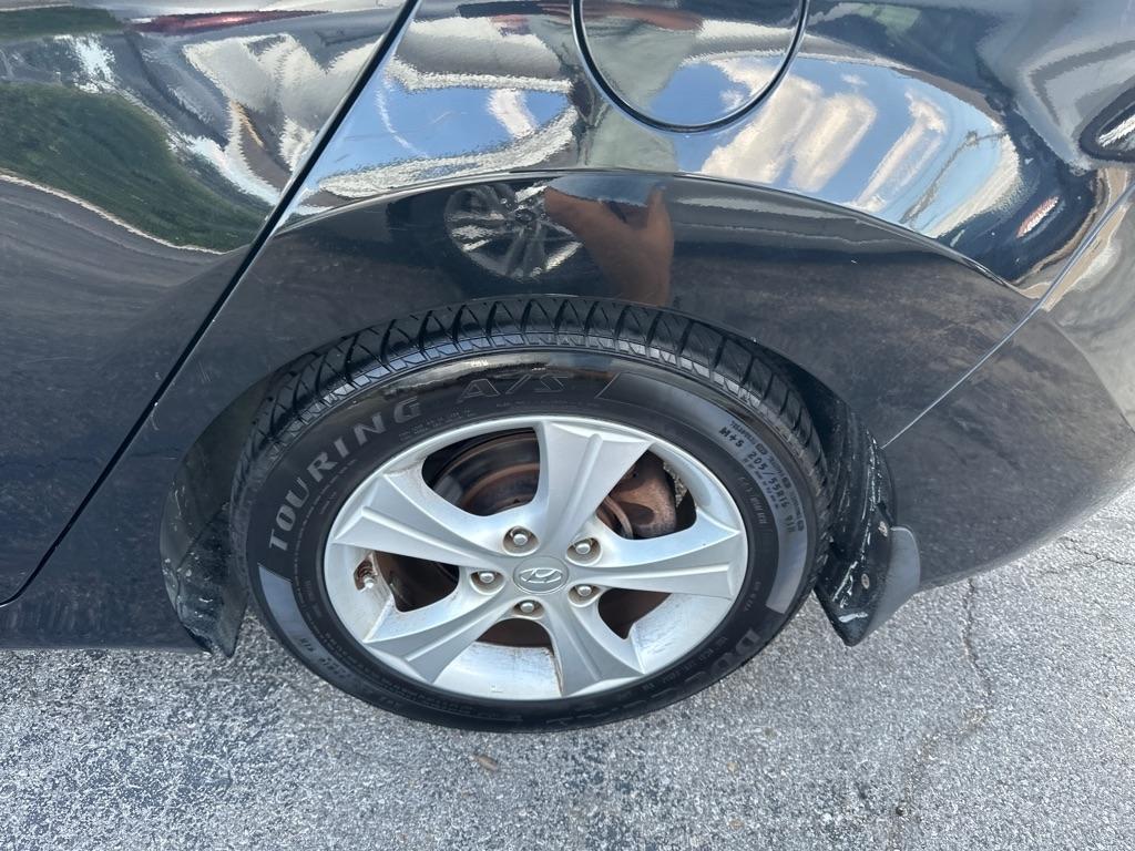 Hyundai Elantra  2016