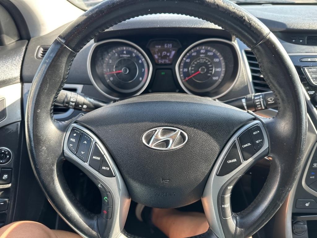 Hyundai Elantra  2016