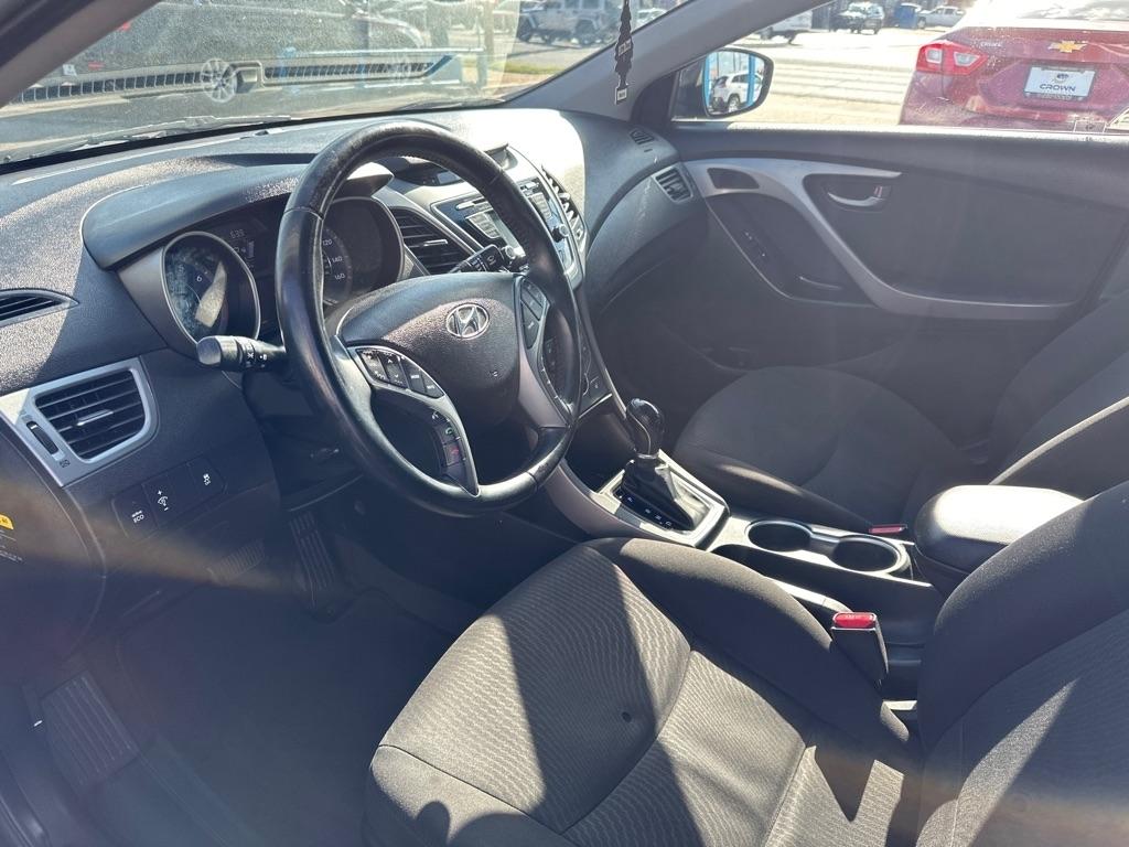 Hyundai Elantra  2016