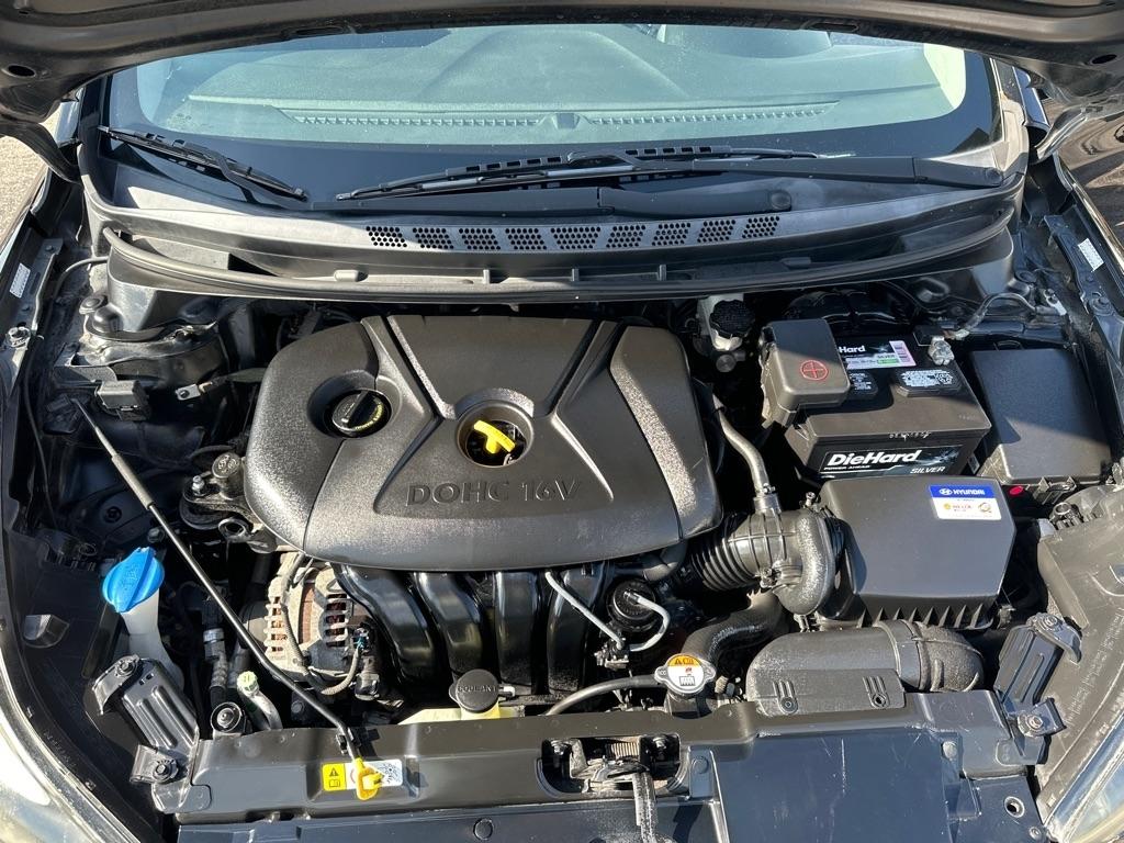 Hyundai Elantra  2016