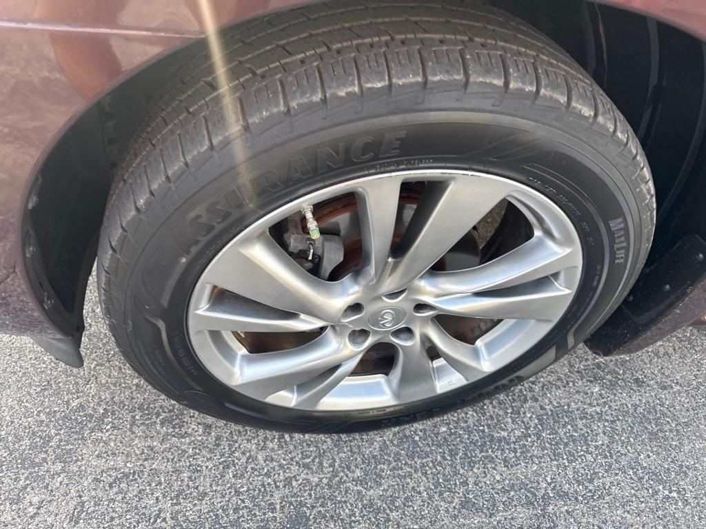 Infiniti JX35 FWD 4dr 2013