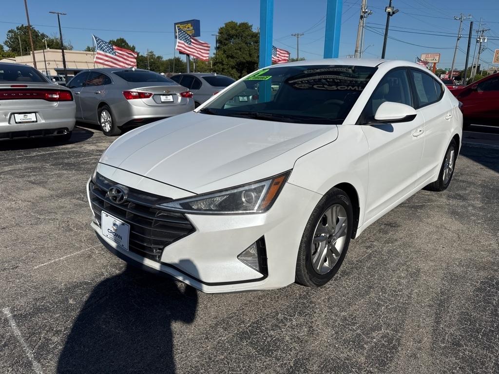 Hyundai Elantra photo 4