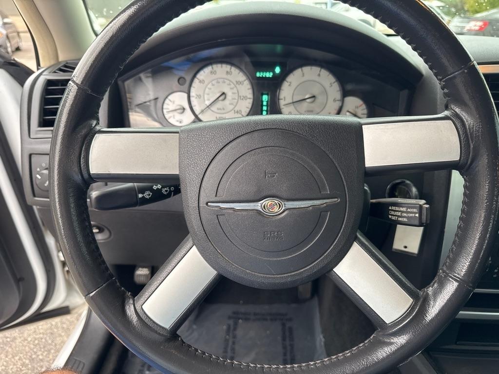 Chrysler 300  2010