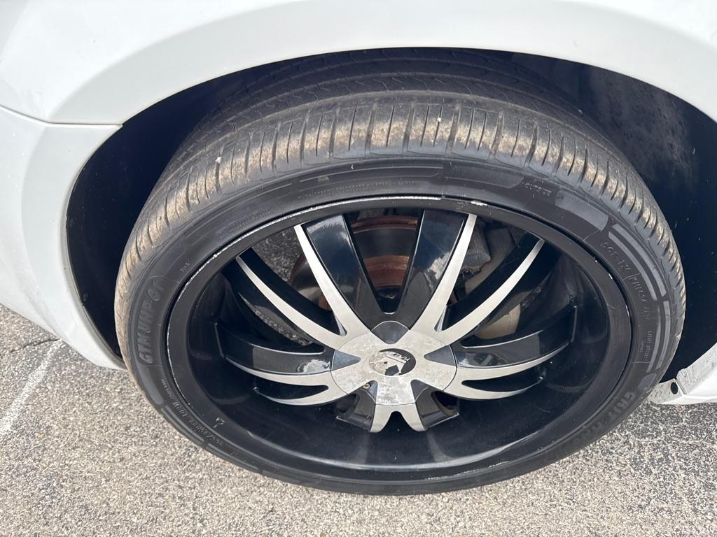Chrysler 300  2010