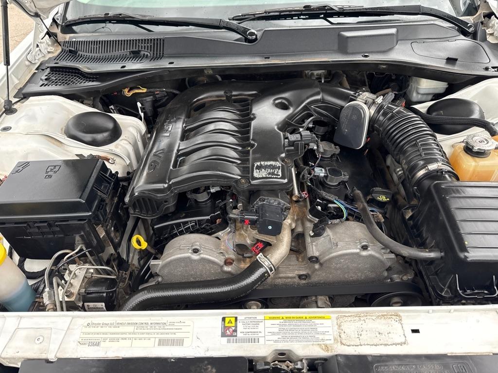 Chrysler 300  2010