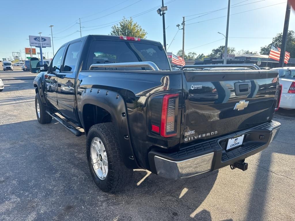 Chevrolet Silverado photo 5