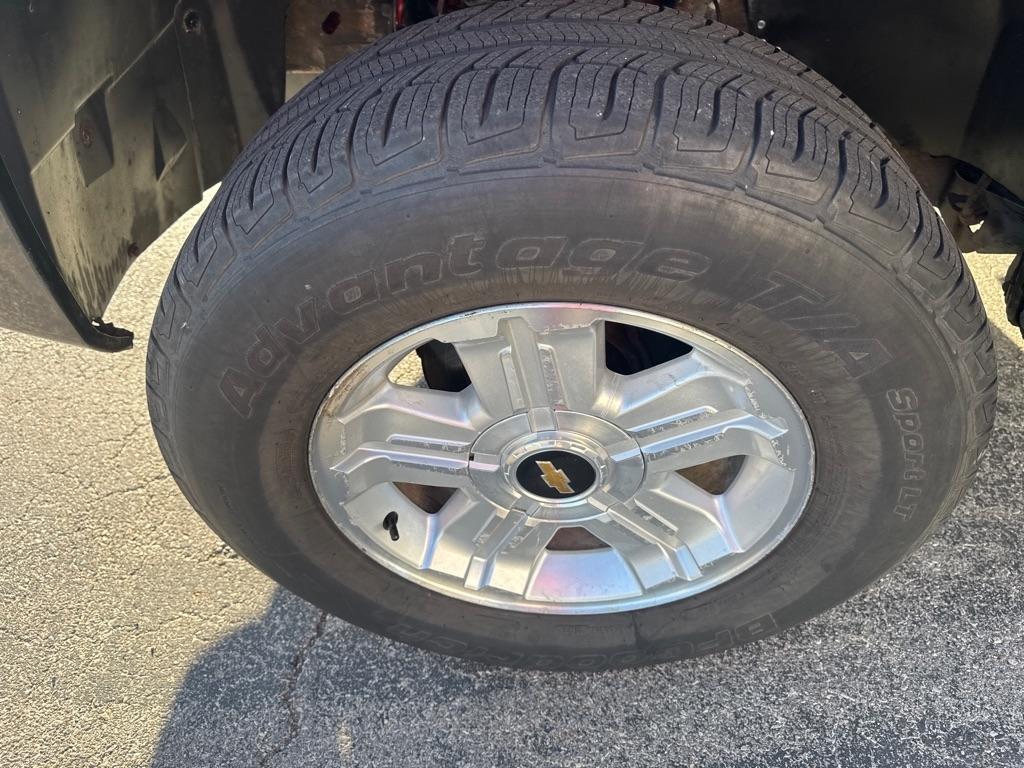 Chevrolet Silverado photo 17