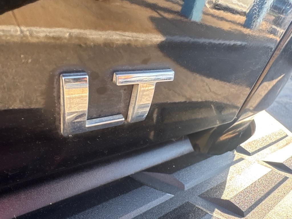 Chevrolet Silverado photo 20