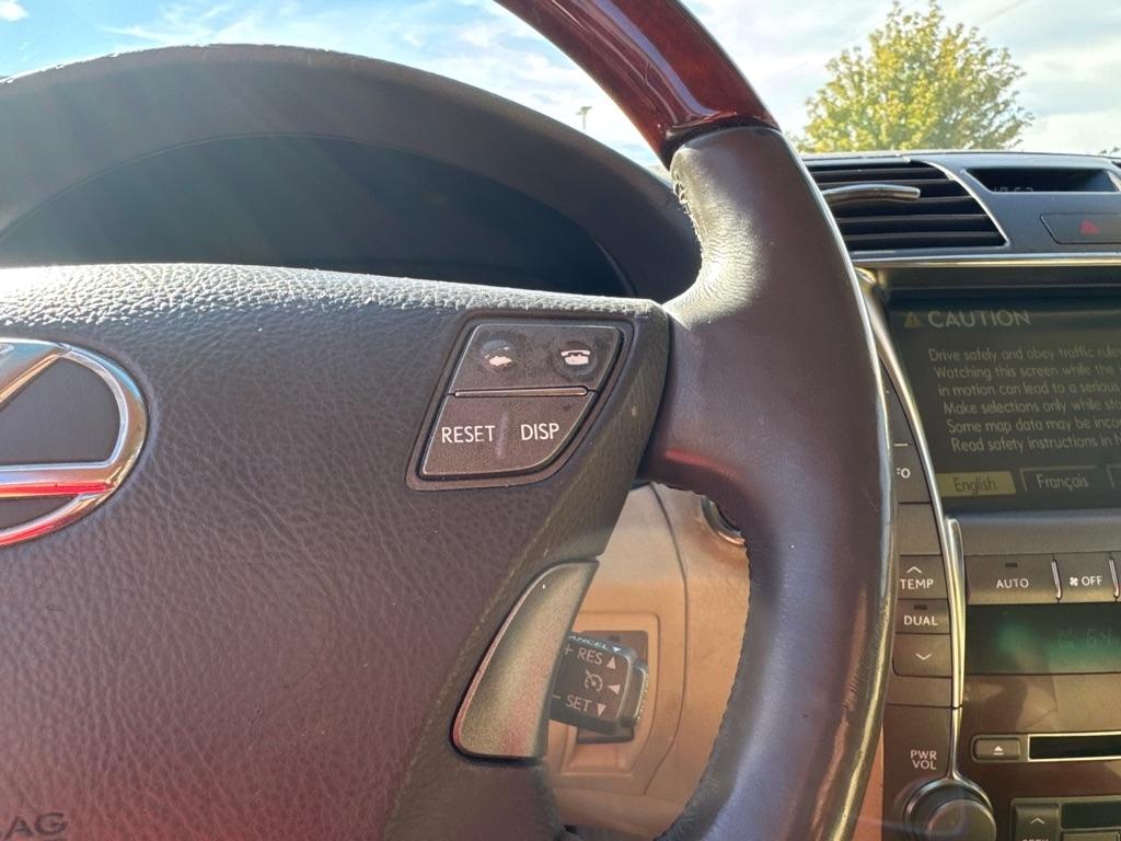 Lexus LS 460  2007