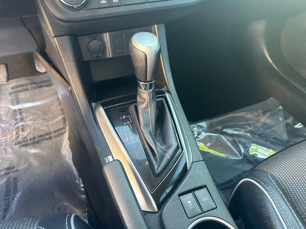 Toyota Corolla L 2016