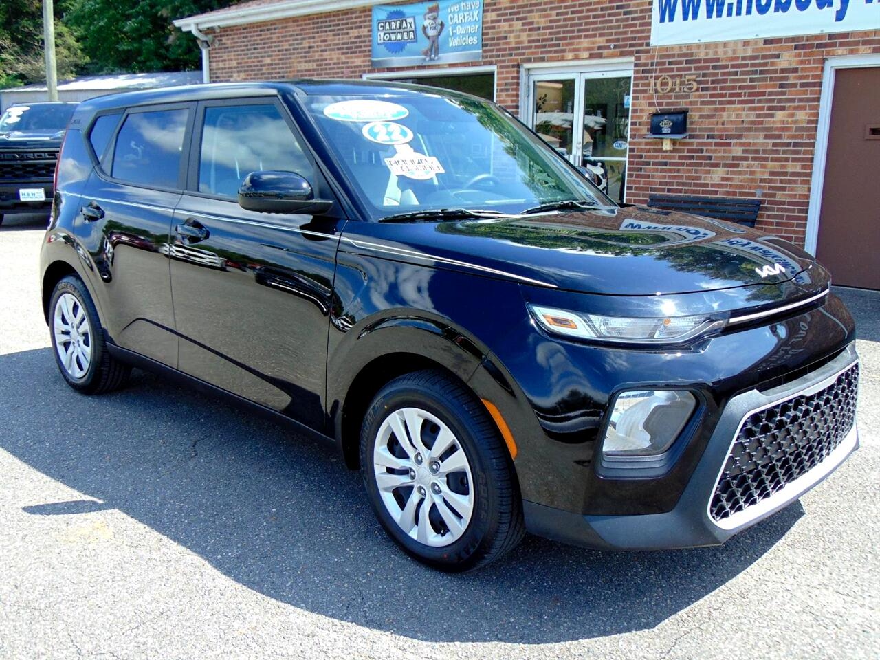 2022 Kia Soul LX photo 3
