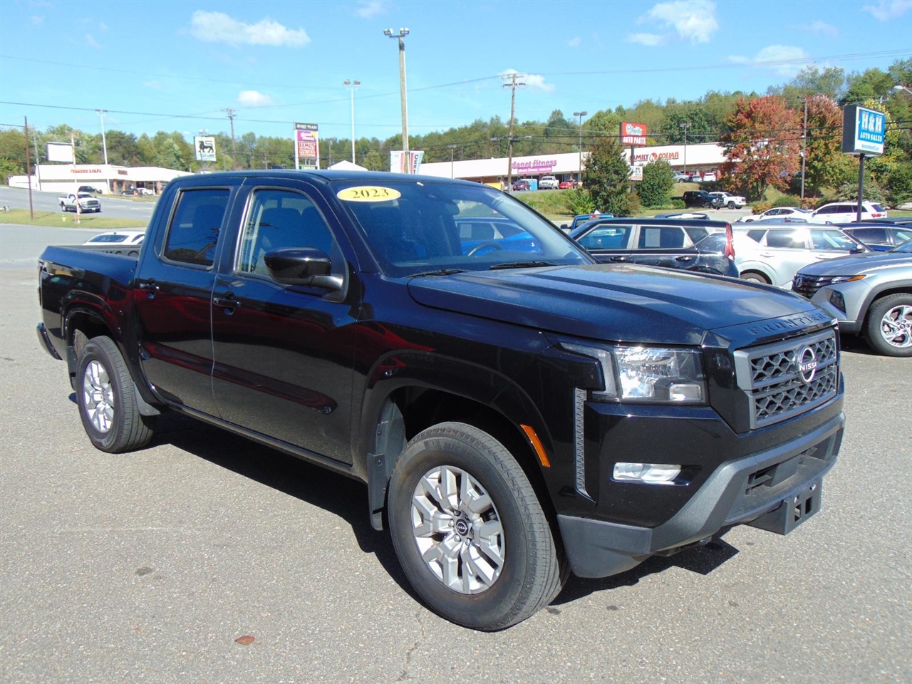 2023 Nissan Frontier SV photo 3