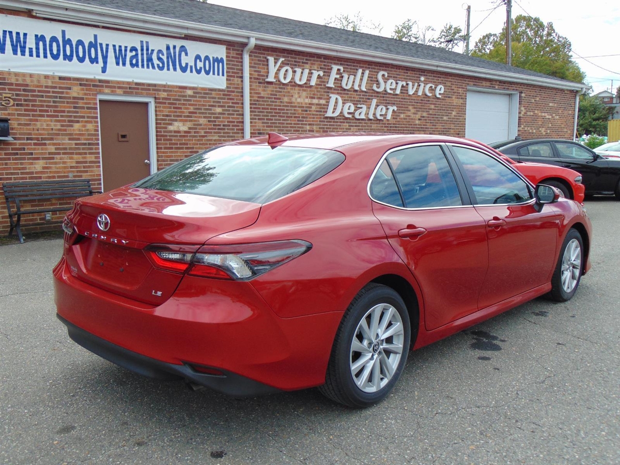 2023 Toyota Camry LE photo 5