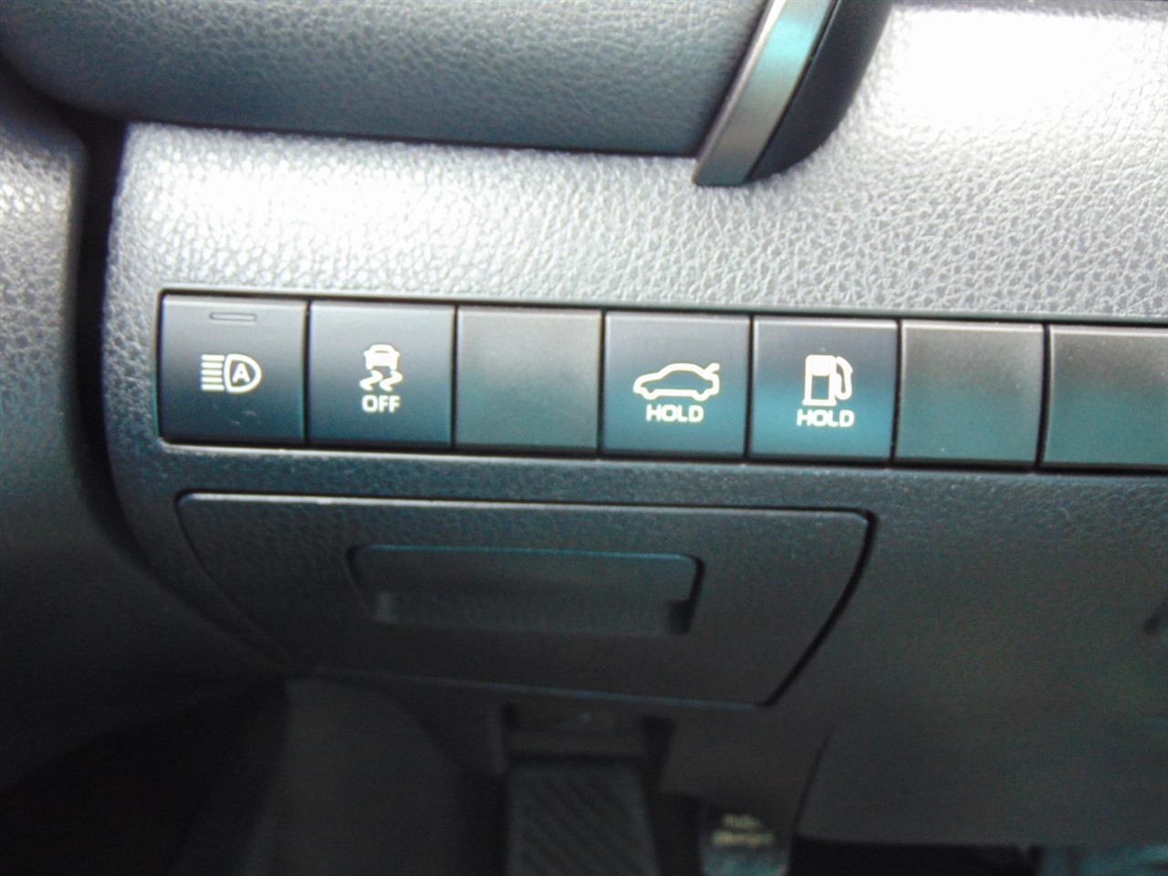 2023 Toyota Camry LE photo 30