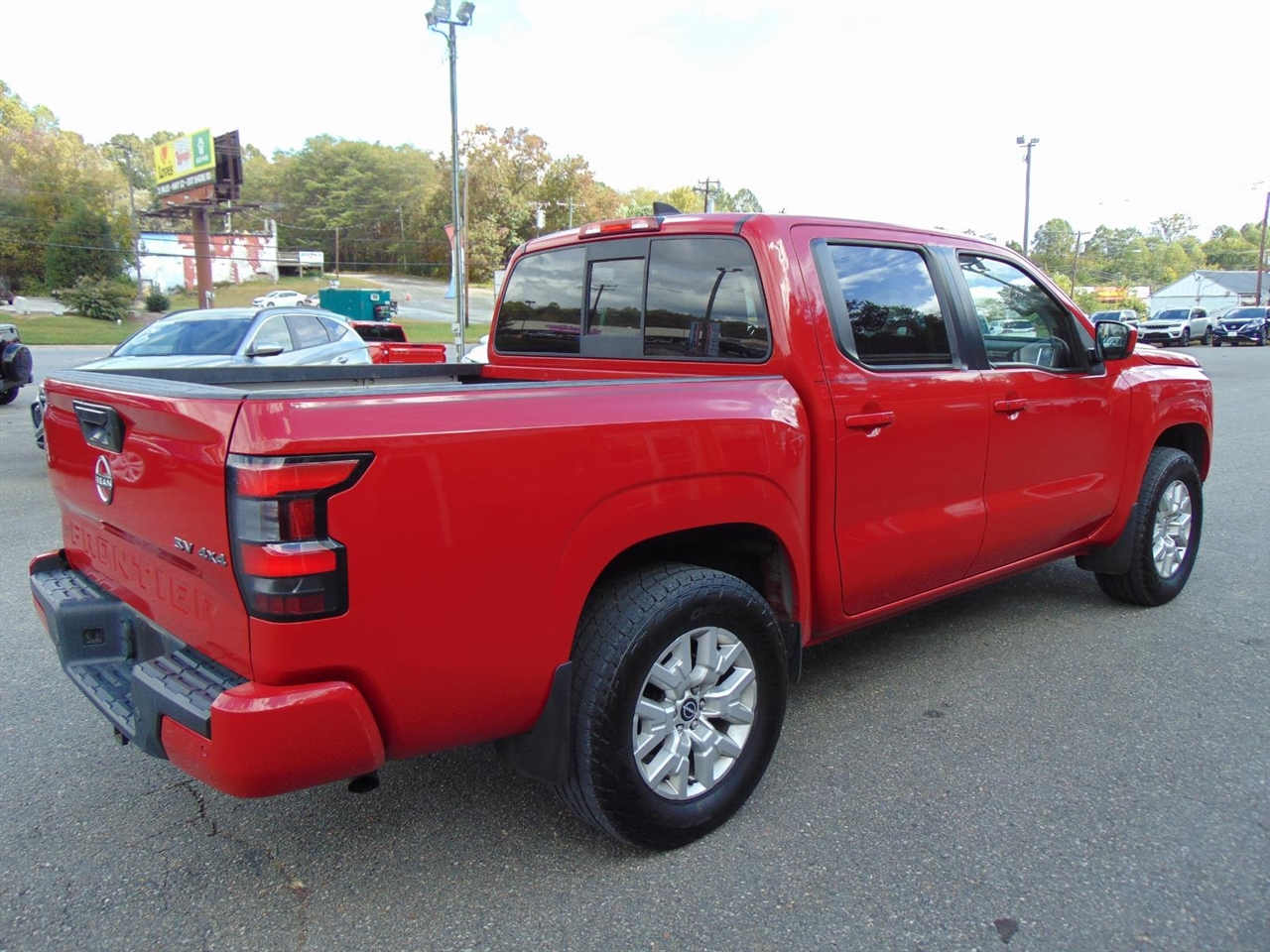 2022 Nissan Frontier SV photo 3