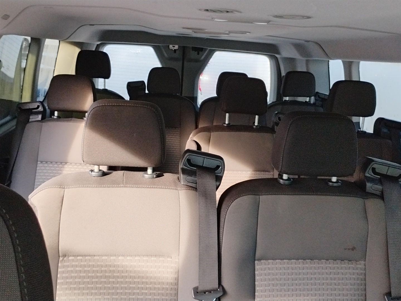 Ford Transit Passenger Wagon  2023