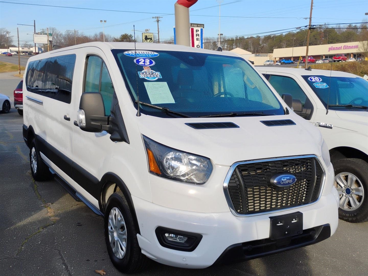 Ford Transit Passenger Wagon  2023