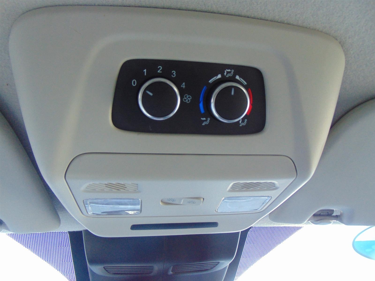 Ford Transit Passenger Wagon  2023