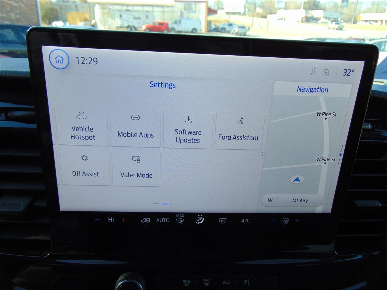 Ford Transit Passenger Wagon  2023