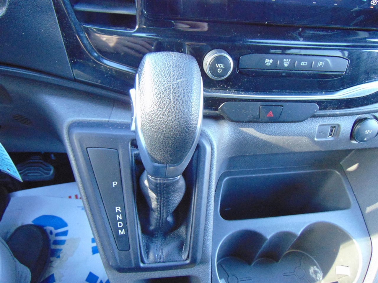 Ford Transit Passenger Wagon  2023