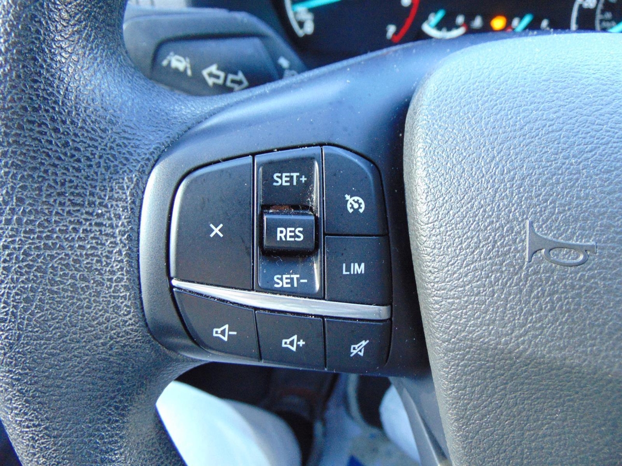 Ford Transit Passenger Wagon  2023