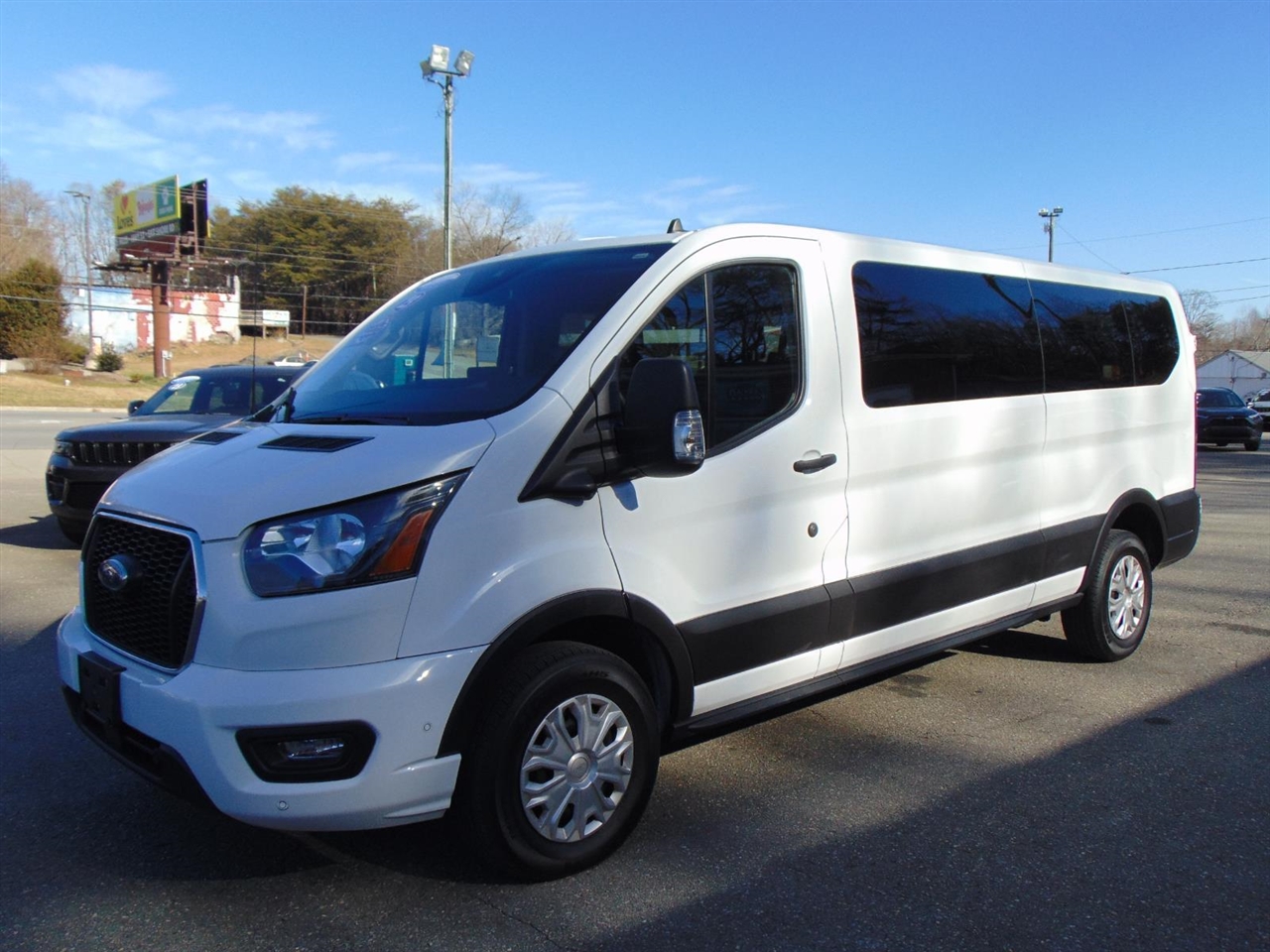 Ford Transit Passenger Wagon  2023