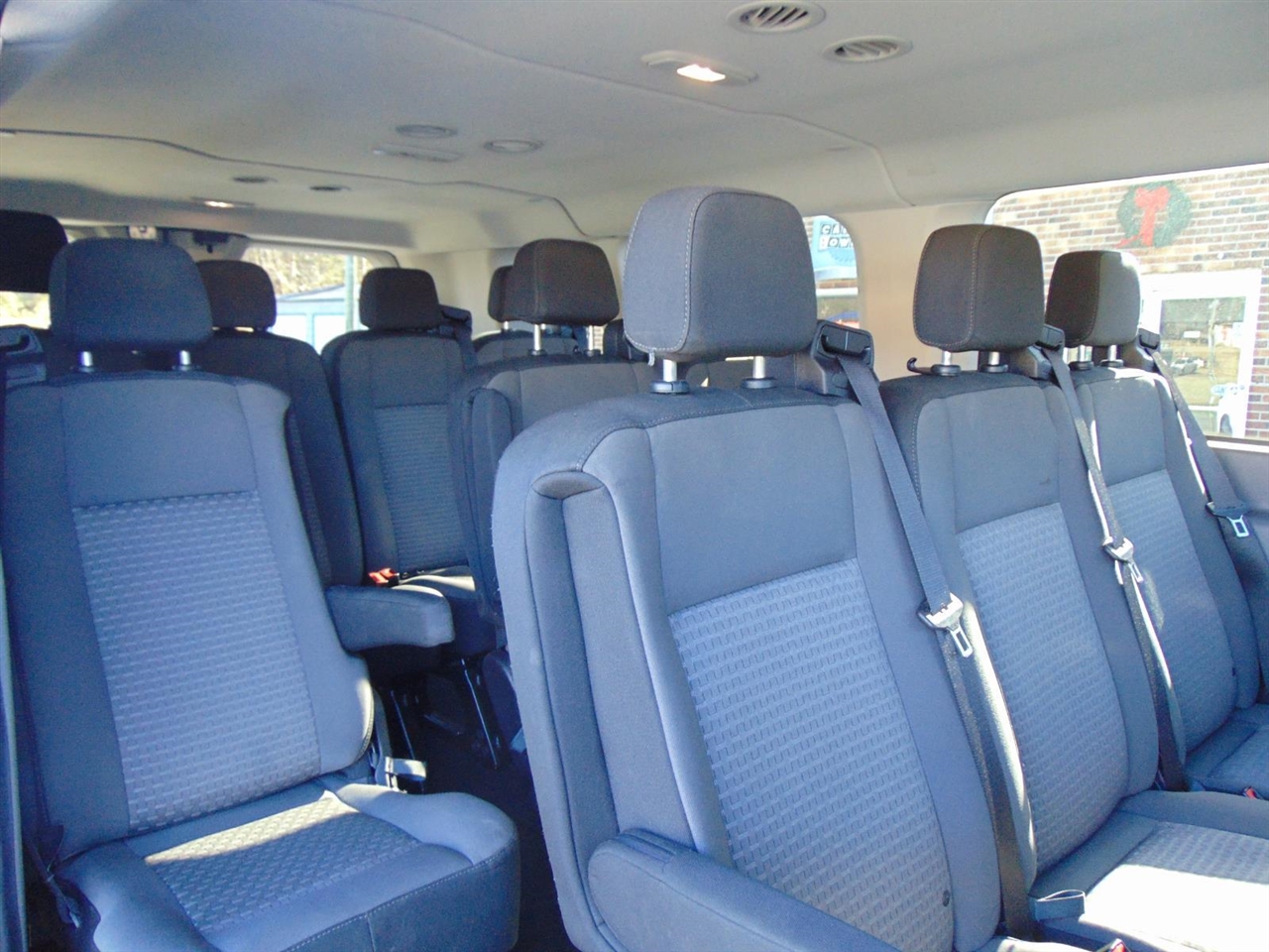 Ford Transit Passenger Wagon  2023