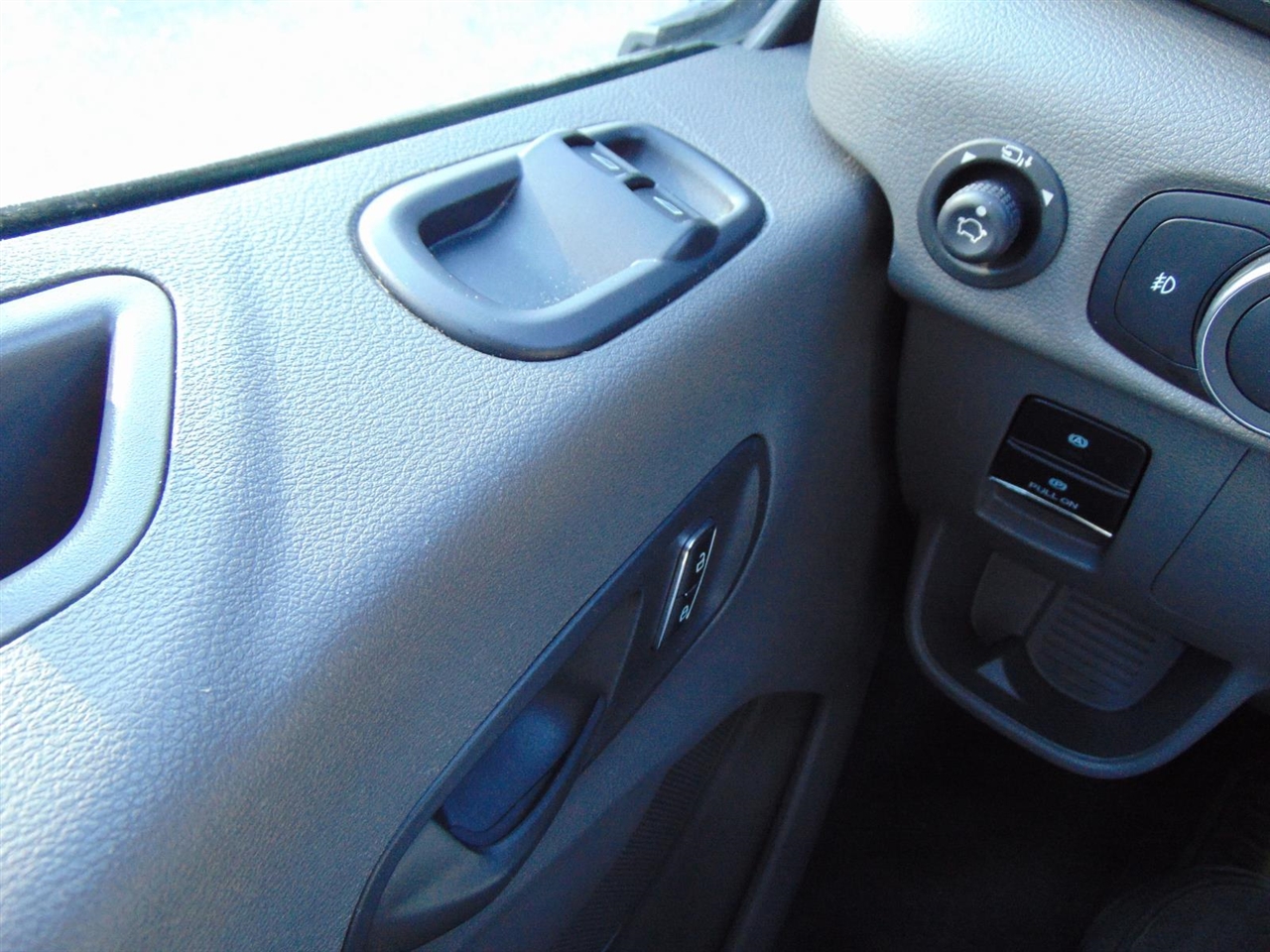 Ford Transit Passenger Wagon  2023