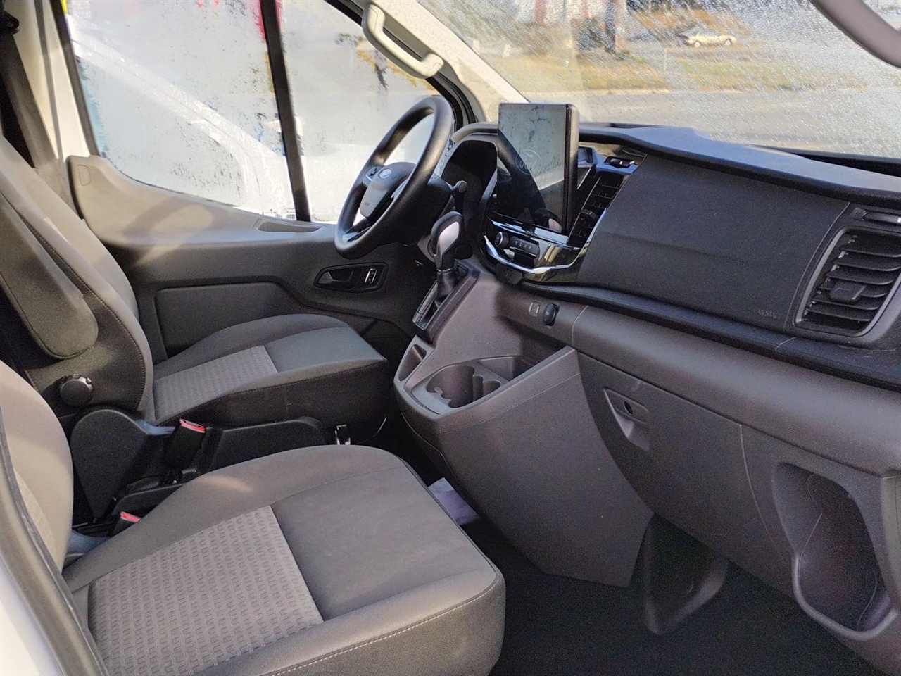 Ford Transit Passenger Wagon  2023