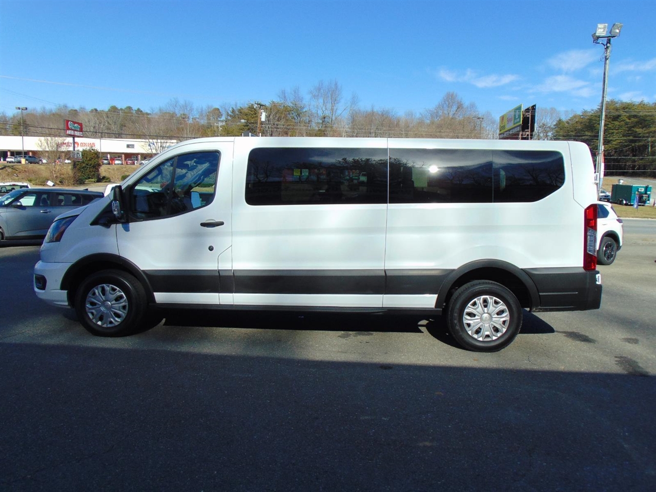 Ford Transit Passenger Wagon  2023