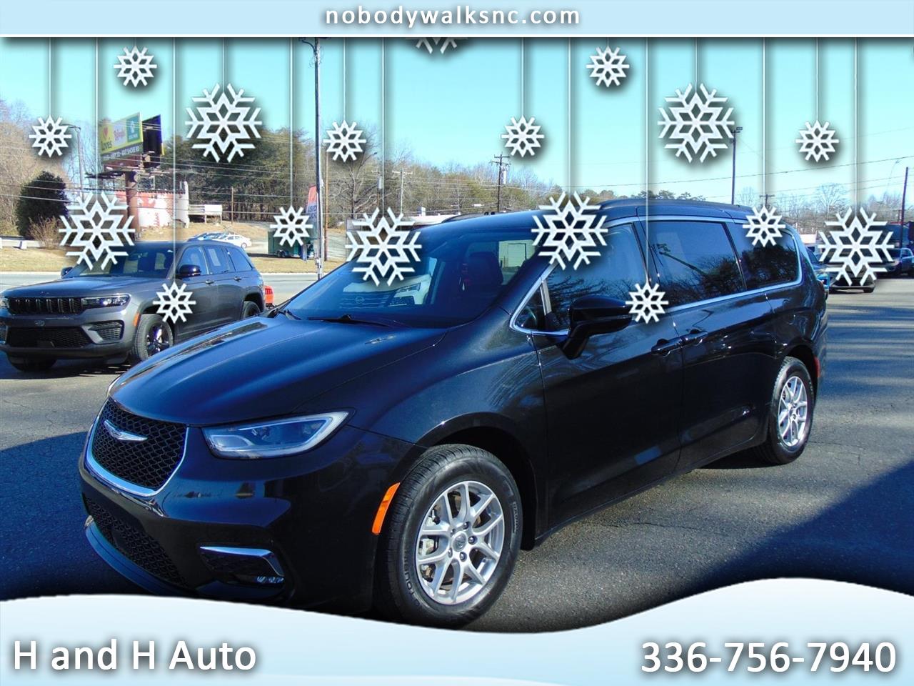 2022 Chrysler Pacifica Touring L