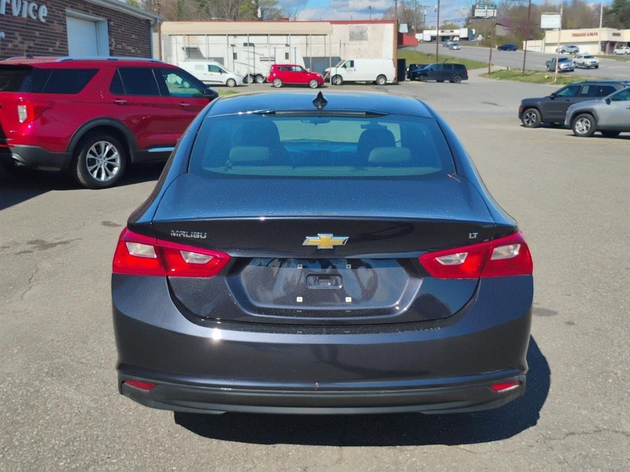 Chevrolet Malibu  2023