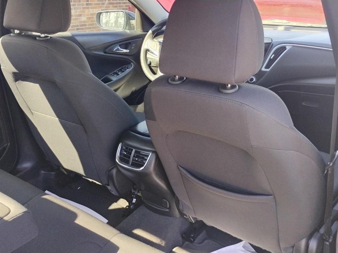 Chevrolet Malibu  2023