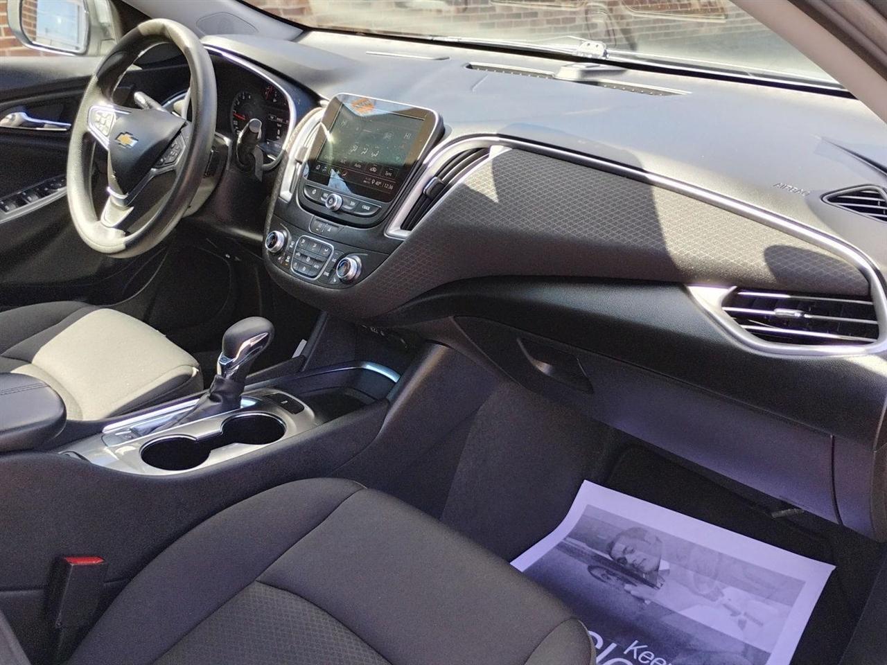 Chevrolet Malibu  2023