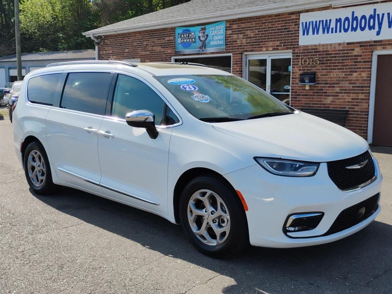 Chrysler Pacifica  2023