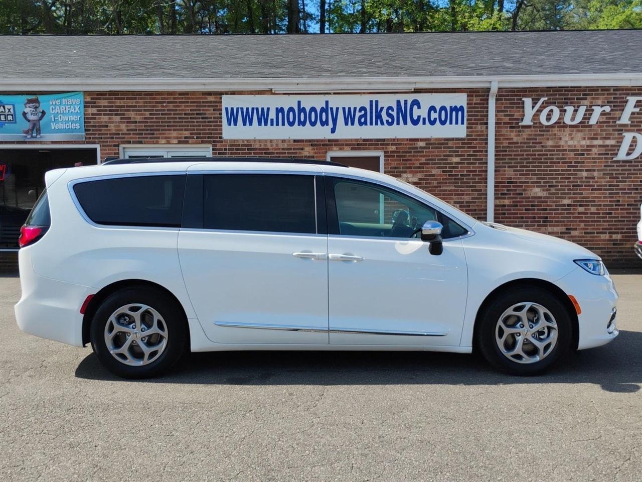 Chrysler Pacifica  2023