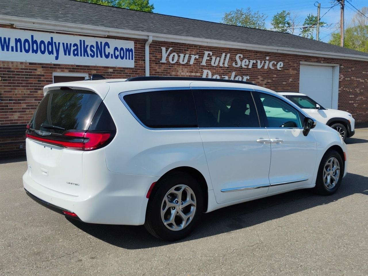 Chrysler Pacifica  2023