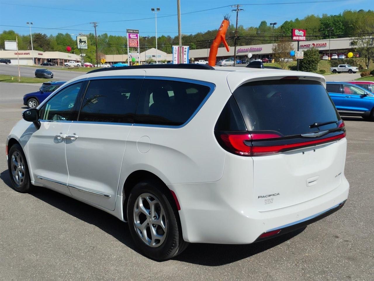 Chrysler Pacifica  2023
