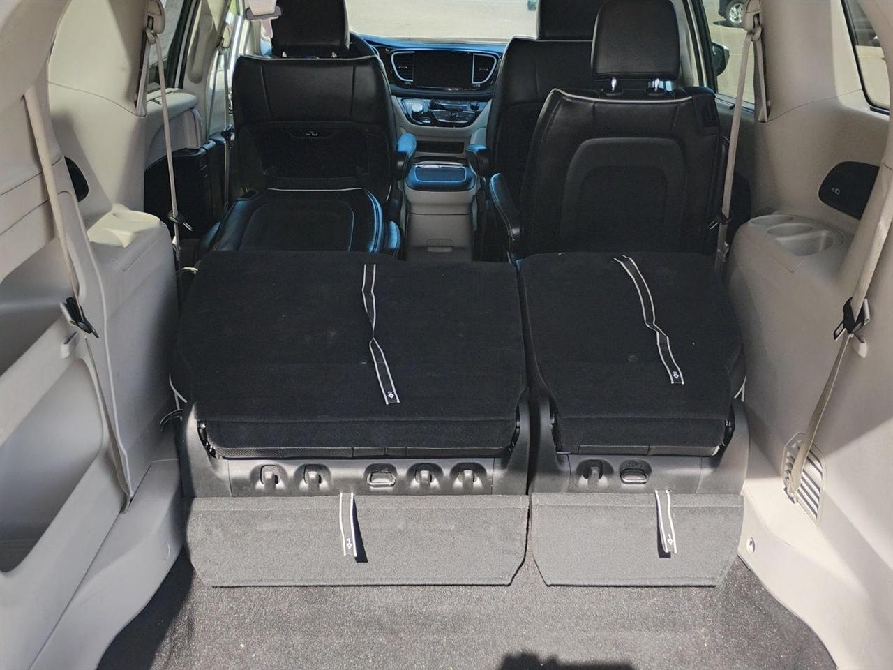 Chrysler Pacifica  2023